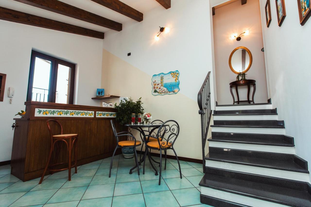 Roccia Fiorita Hotel Furore Bagian luar foto
