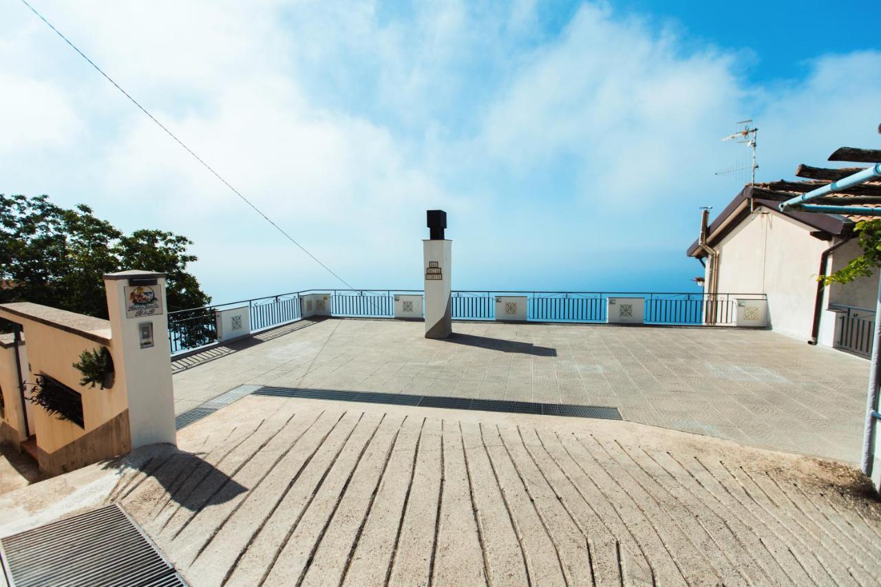 Roccia Fiorita Hotel Furore Bagian luar foto