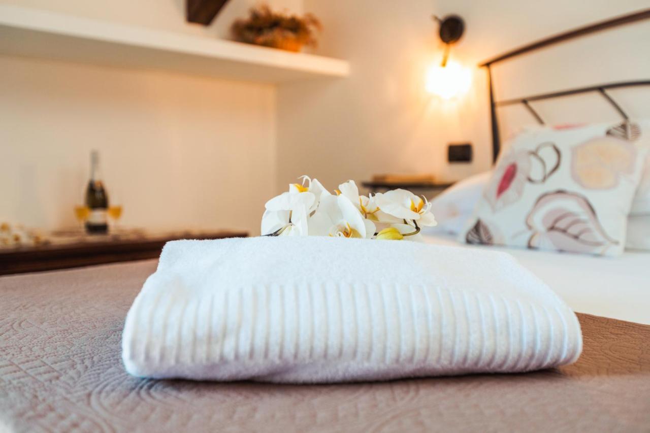 Roccia Fiorita Hotel Furore Bagian luar foto