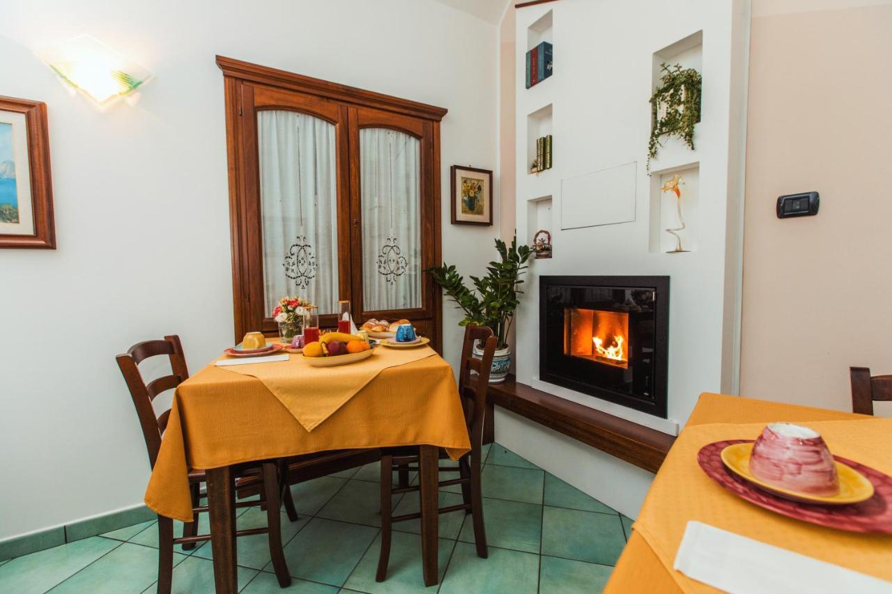 Roccia Fiorita Hotel Furore Bagian luar foto