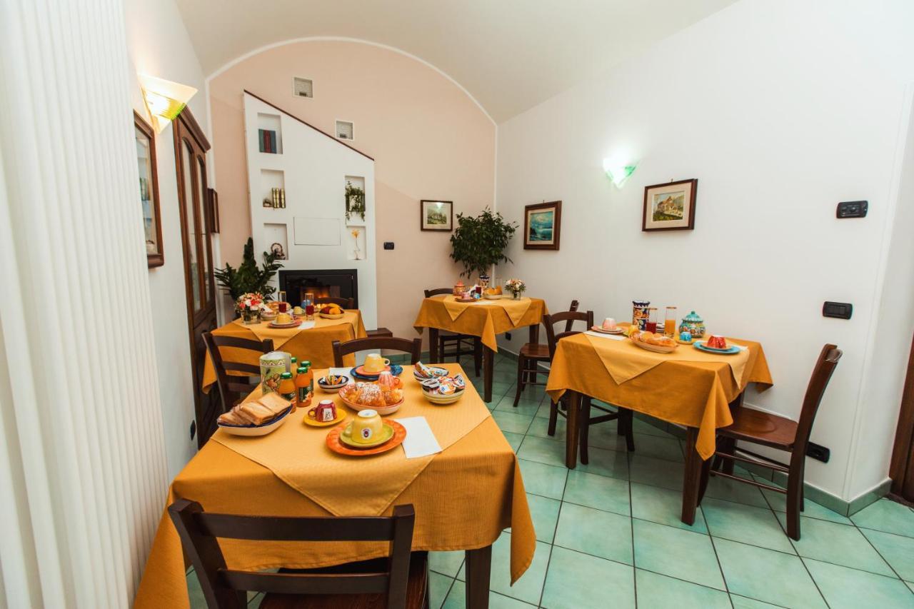Roccia Fiorita Hotel Furore Bagian luar foto