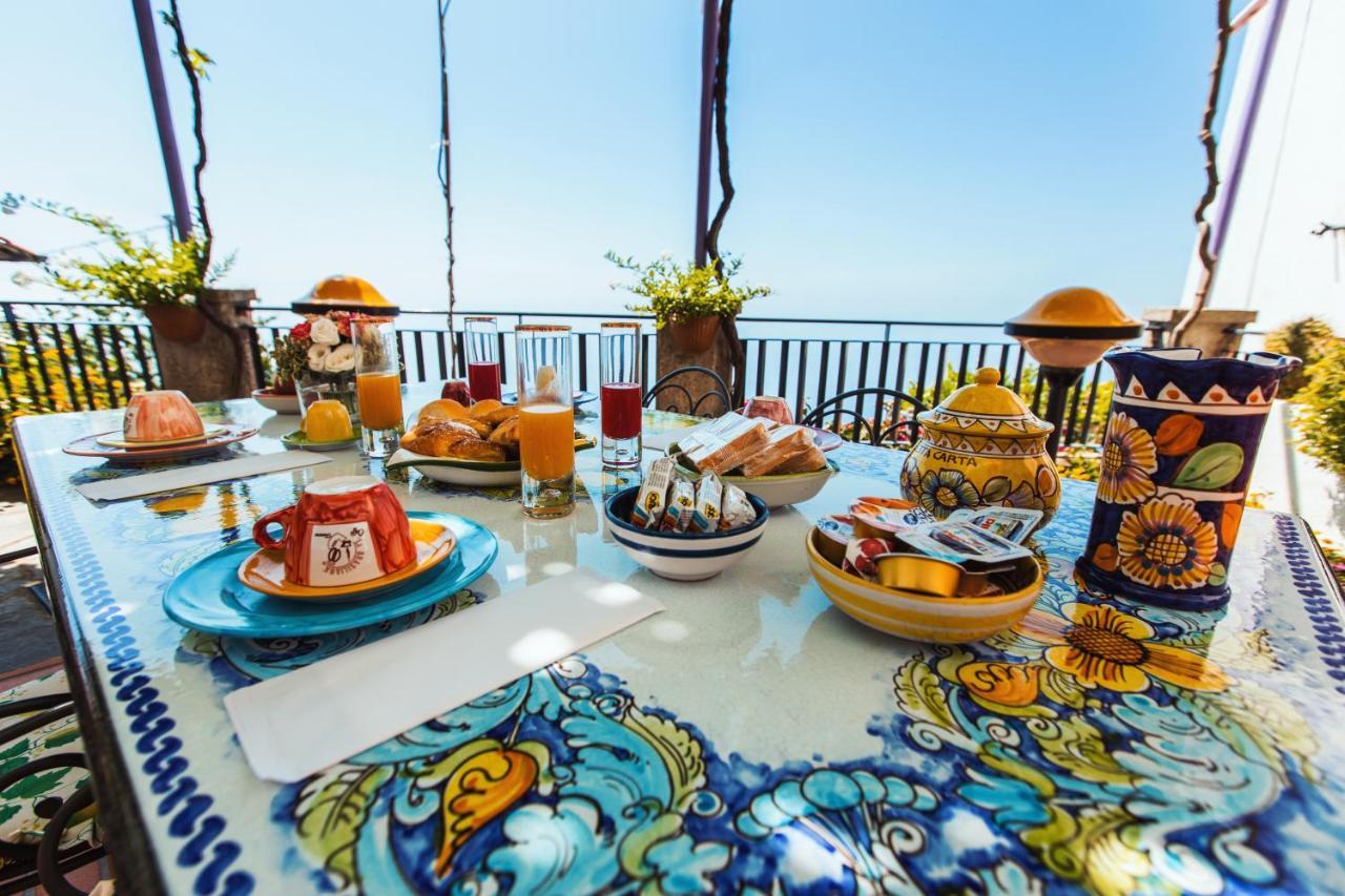 Roccia Fiorita Hotel Furore Bagian luar foto